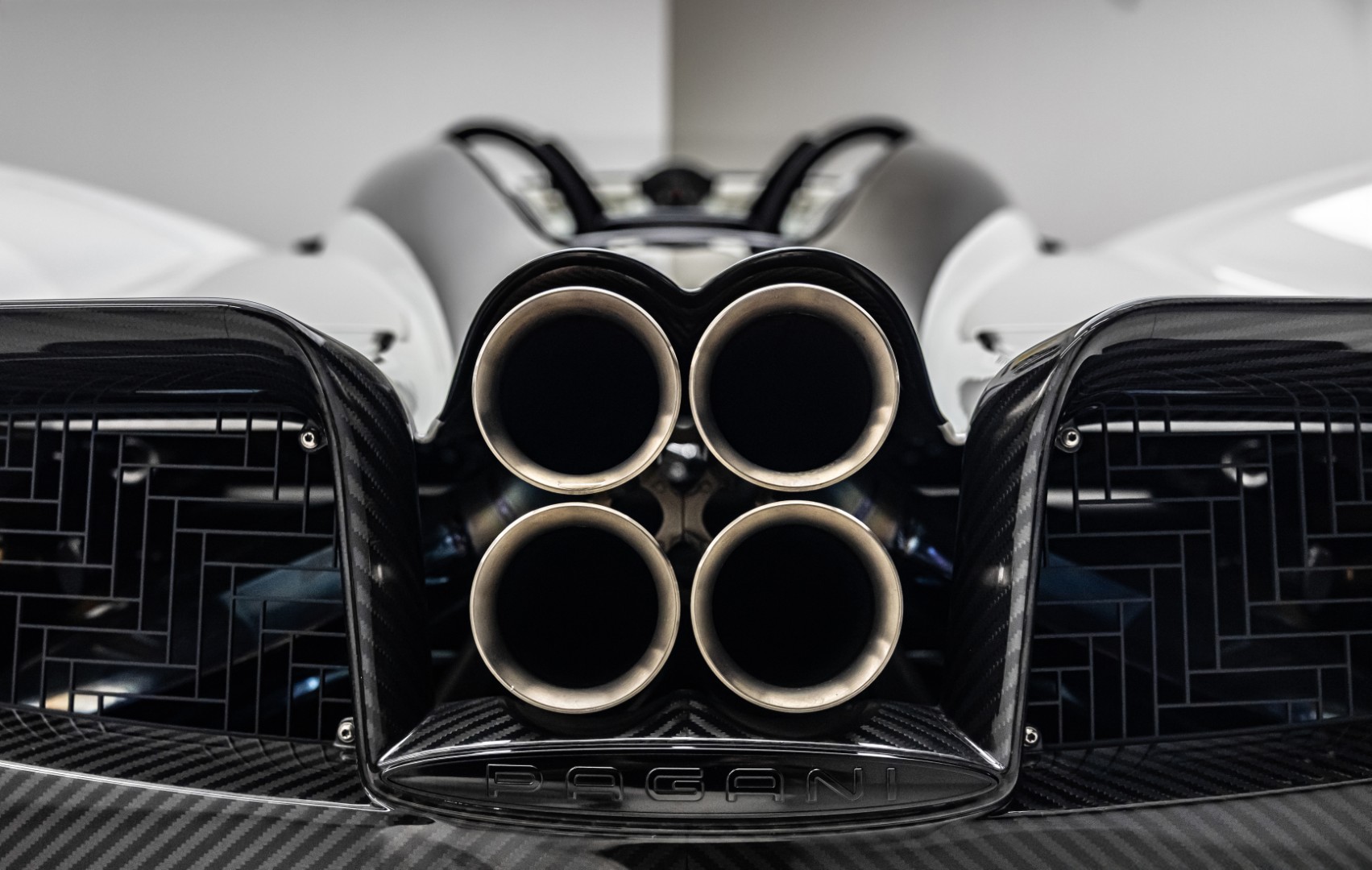 2018 PAGANI HUAYRA ROADSTER | 1 of 100 | UNIQUE PEARL WHITE COLOR